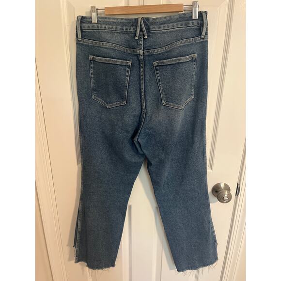 Good American Good Curve Raw Split Hem Jeans Size 12/31 - Picture 5 of 7